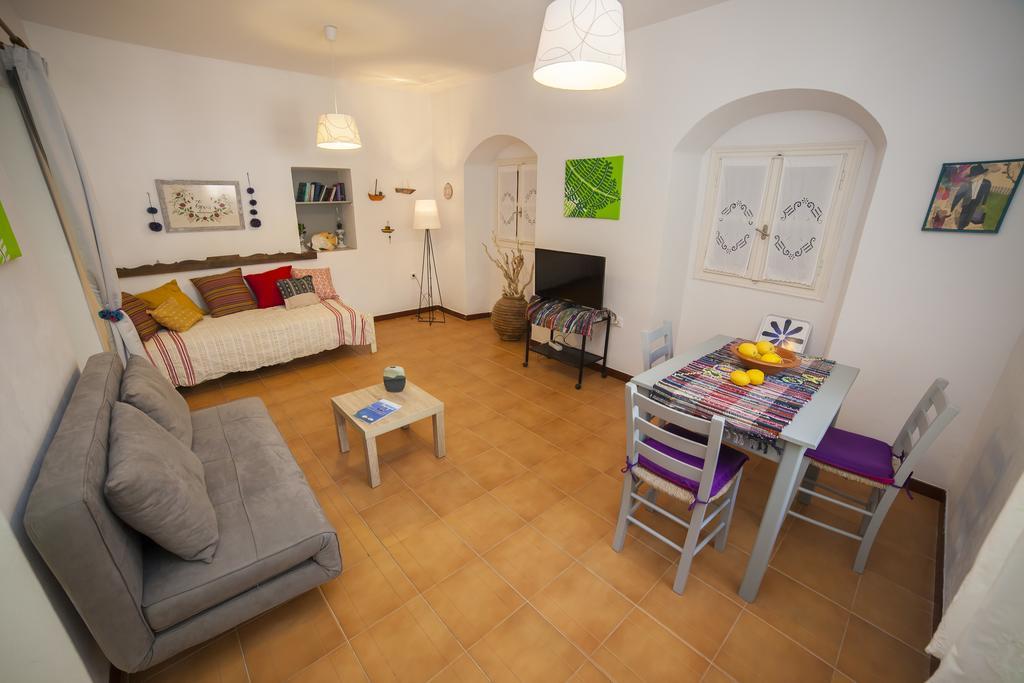 Family Home Portokatapola Exterior photo